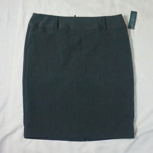 Cobington Essentials | Grey Pencil Skirt